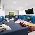 Manray House - Beautiful Three Bedroom Apartment- Paris Center