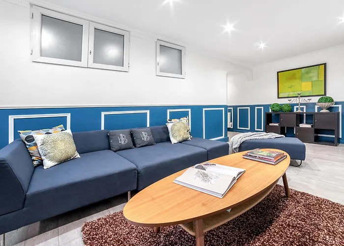 Manray House - Beautiful Three Bedroom Apartment- Paris Center