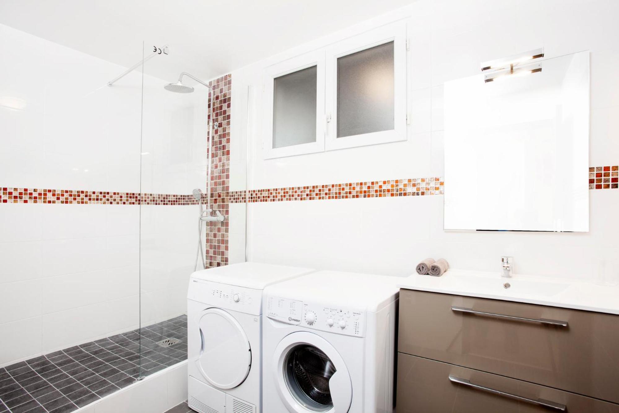 Manray House - Beautiful Three Bedroom Apartment- Center Appartement Parijs