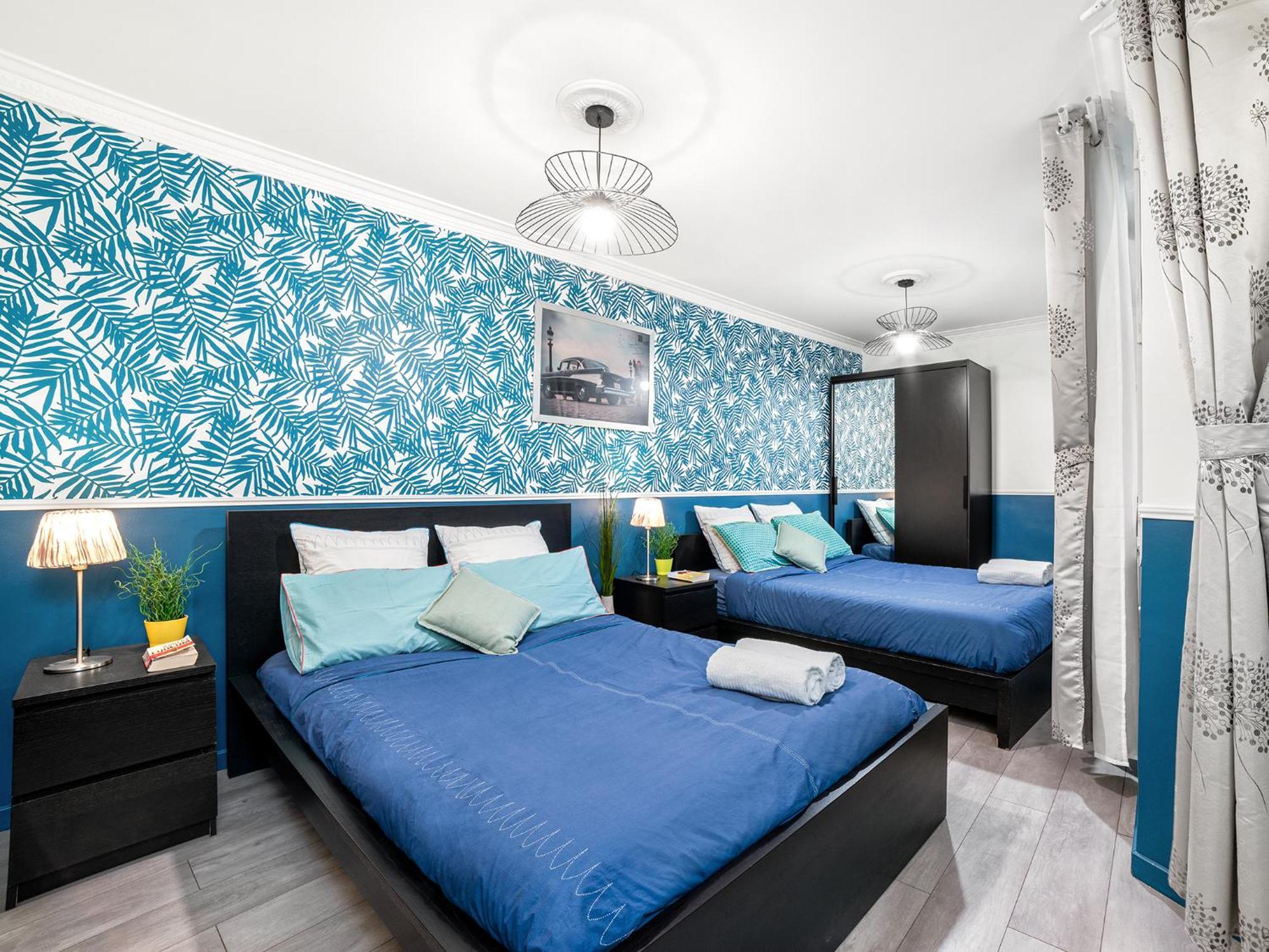 Manray House - Beautiful Three Bedroom Apartment- Center Parijs